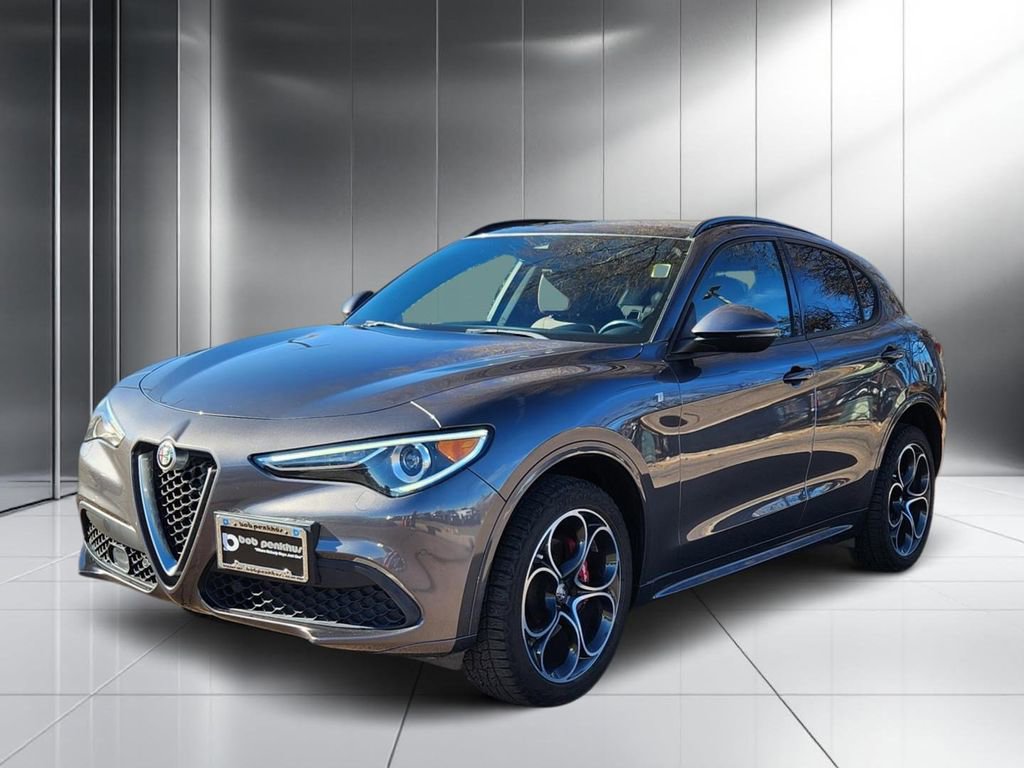 Used 2022 Alfa Romeo Stelvio Ti image 27