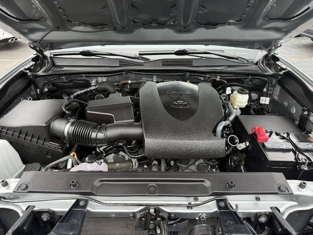 Used 2023 Toyota Tacoma SR AWD/4WD image 11