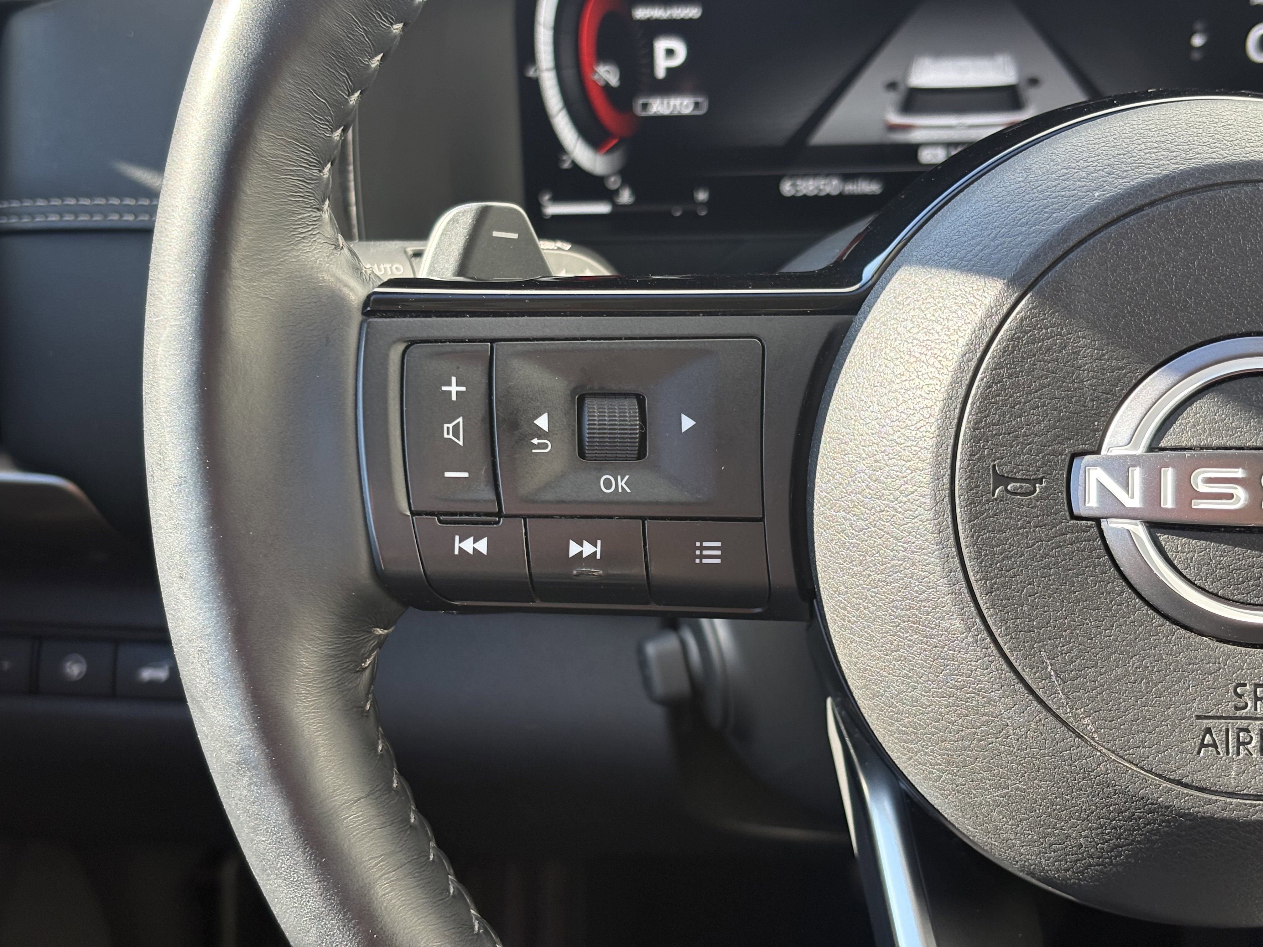 Used 2023 Nissan Pathfinder Platinum w/ Lighting Package (N93) AWD/4WD image 19