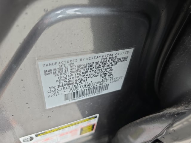 New 2026 Nissan Kicks SR w/ Cold Weather Package FWD image 32