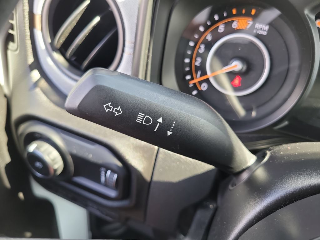Used 2024 Jeep Wrangler Sport AWD/4WD image 28