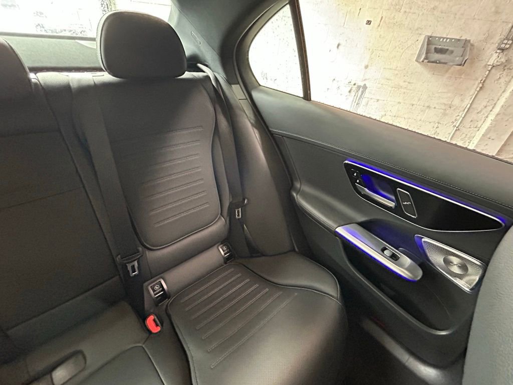 Used 2025 Mercedes-Benz C 300 4MATIC Sedan image 15
