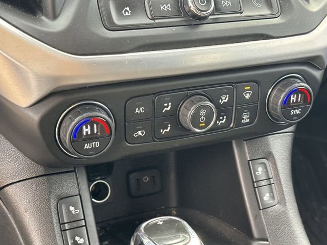 Used 2018 GMC Acadia SLE image 19