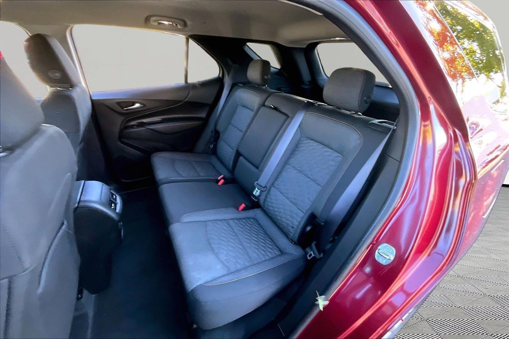 Used 2018 Chevrolet Equinox LT FWD image 19