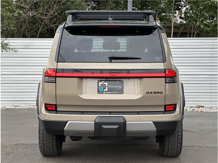 Used 2025 Lexus GX 550 AWD/4WD image 11