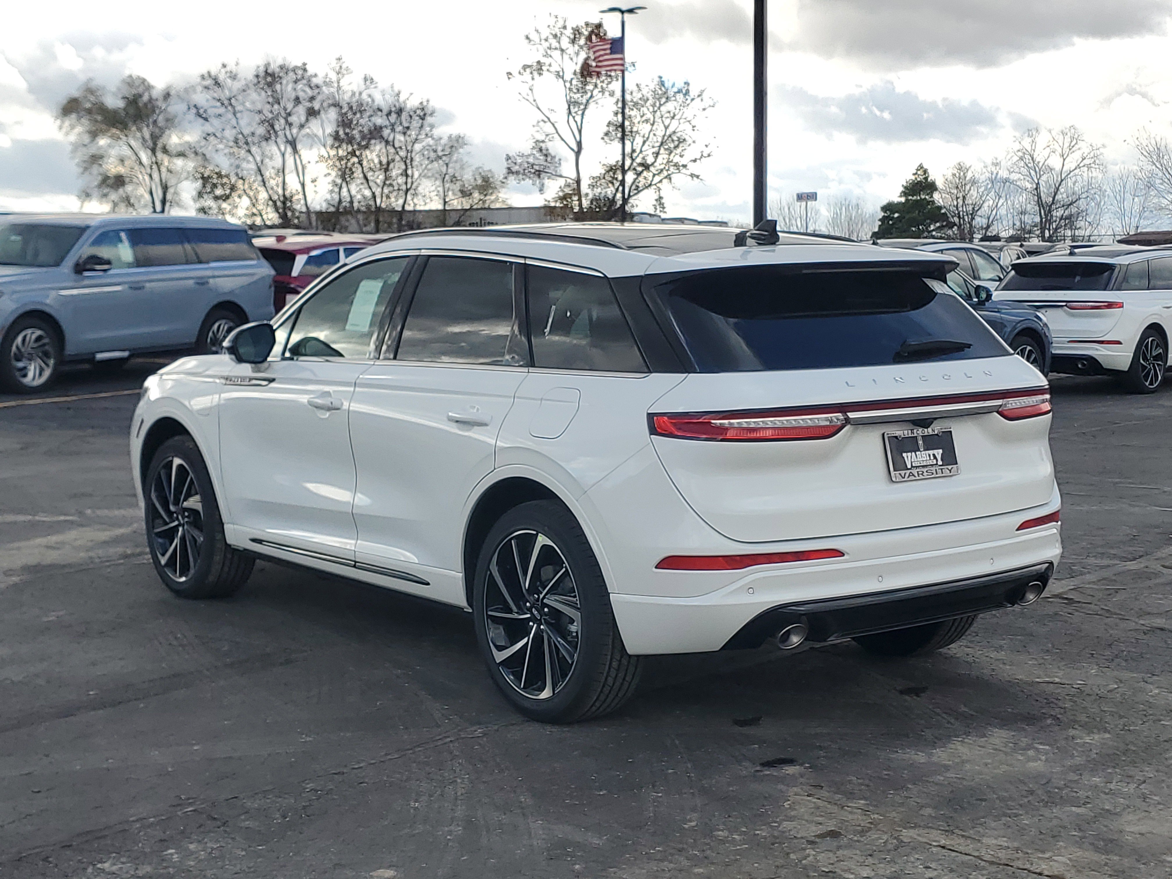 New 2026 Lincoln Corsair Grand Touring image 3