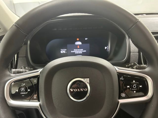 Used 2025 Volvo XC90 B6 Plus AWD/4WD image 14