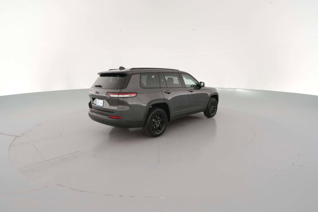 New 2025 Jeep Grand Cherokee L Laredo image 12
