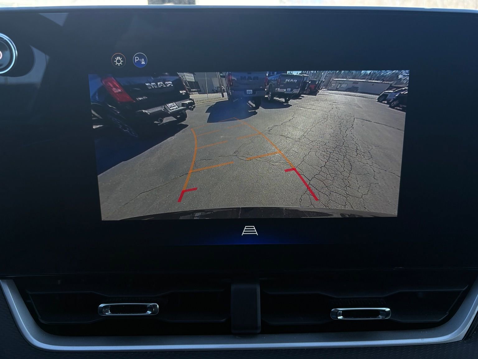 Used 2025 Chevrolet Equinox LT image 16