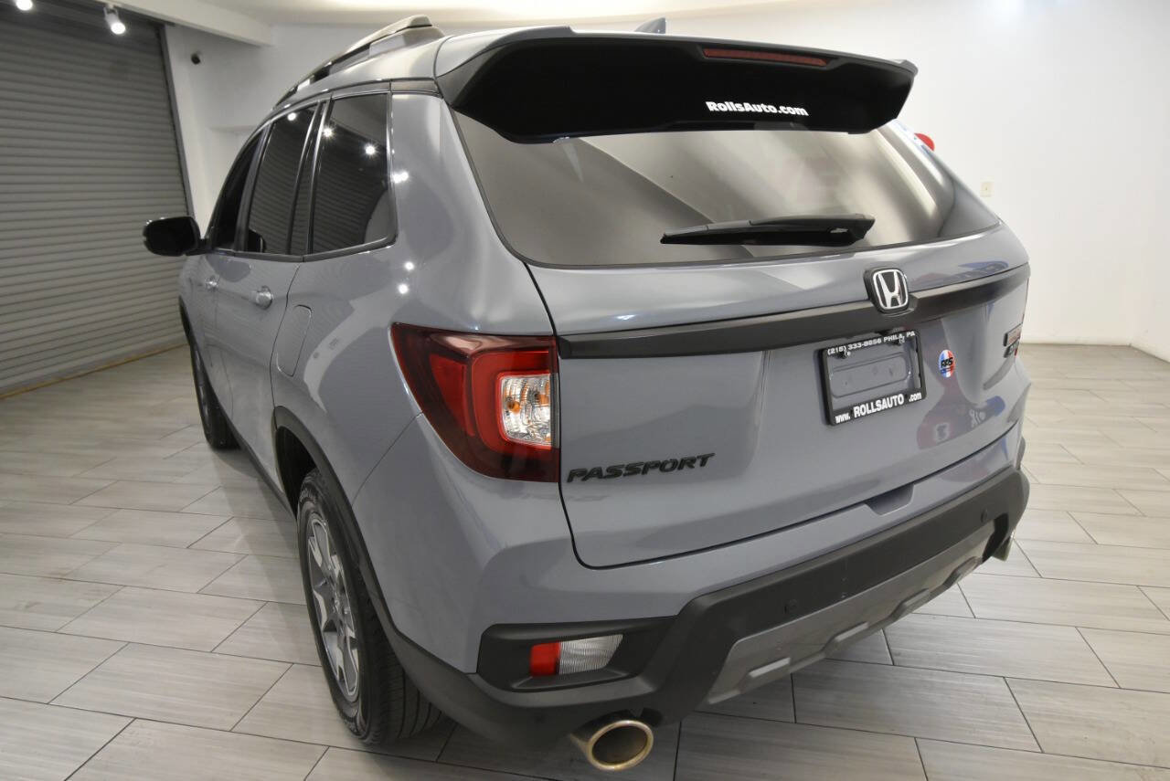 Used 2022 Honda Passport TrailSport image 3
