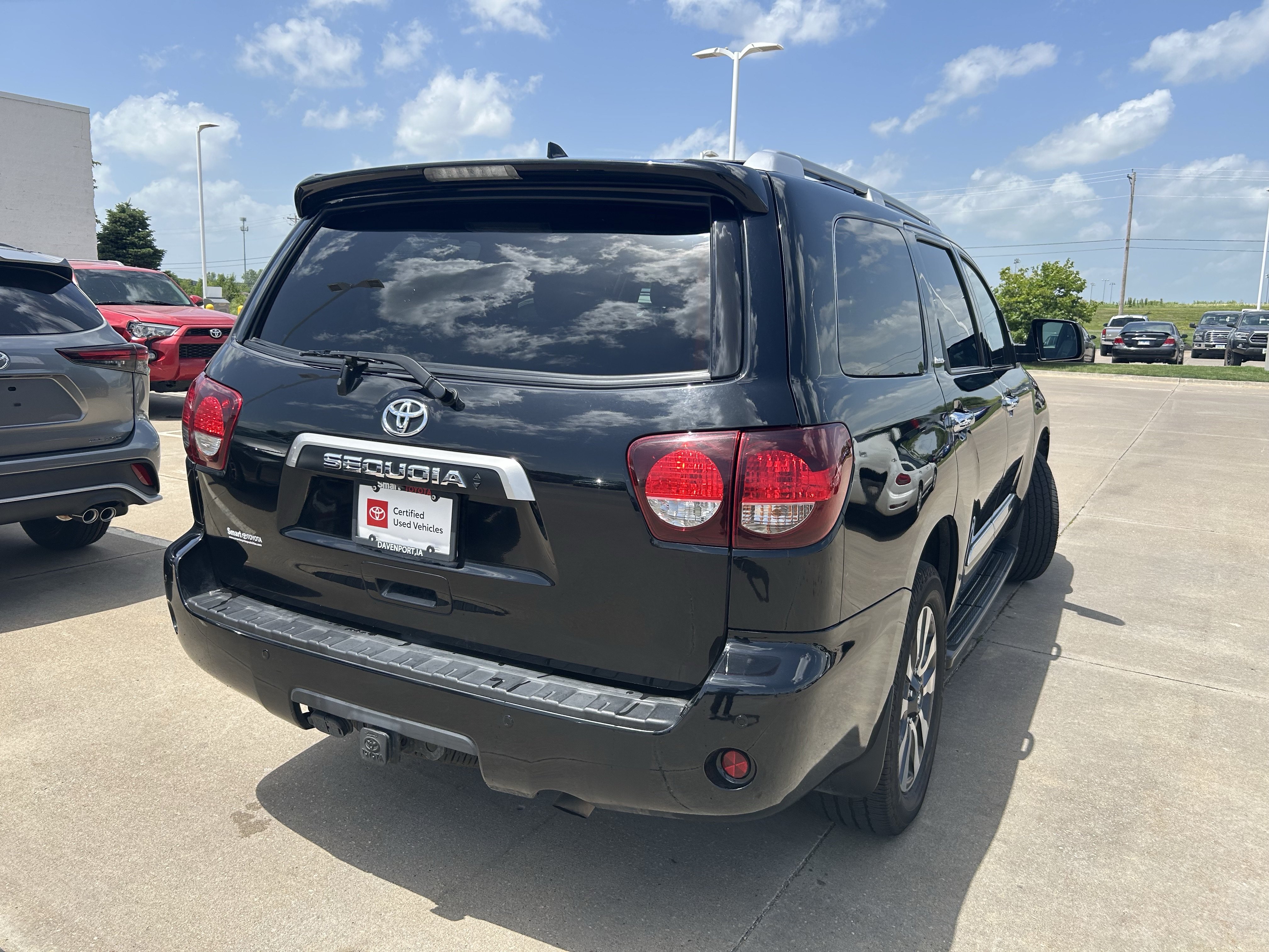 Certified 2020 Toyota Sequoia Limited w/ Safety & Convenience Package AWD/4WD image 6