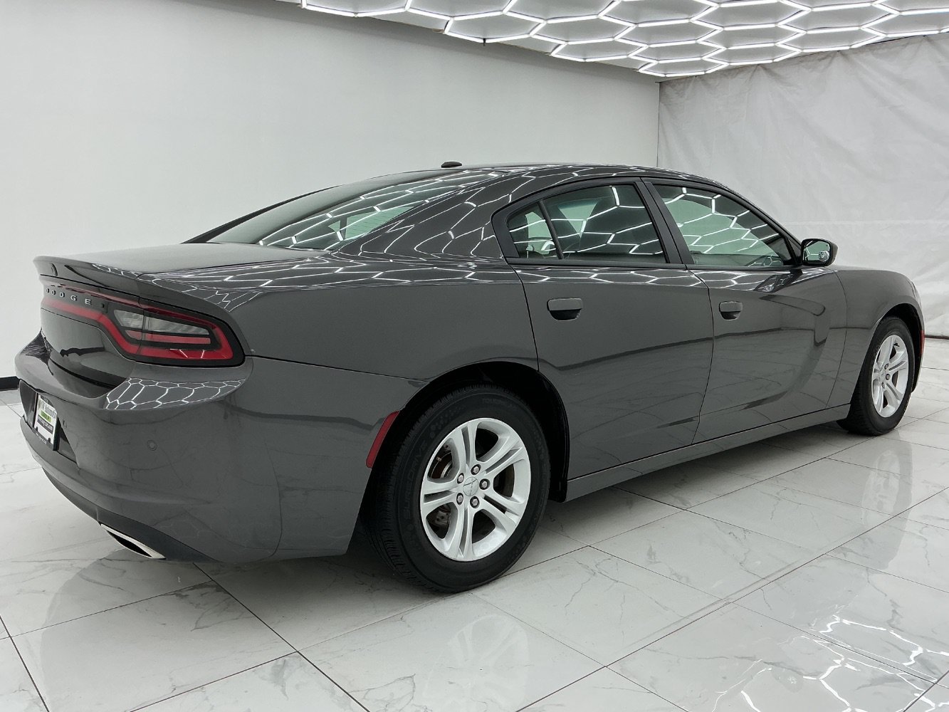 Used 2020 Dodge Charger SXT w/ Leather Interior Group RWD image 11