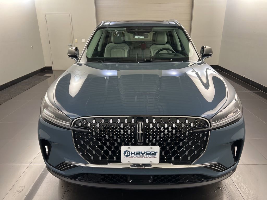 Used 2026 Lincoln Aviator Reserve image 2