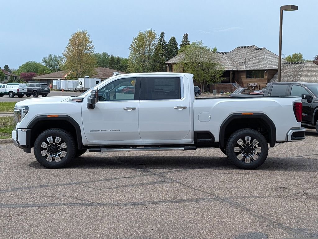 New 2026 GMC Sierra 3500 Denali w/ Denali Reserve Package AWD/4WD image 7