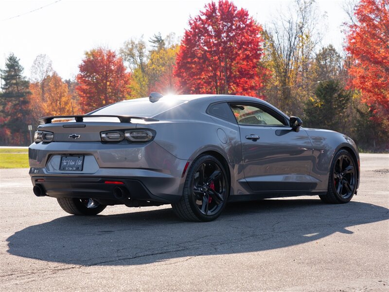 Used 2021 Chevrolet Camaro SS RWD image 5