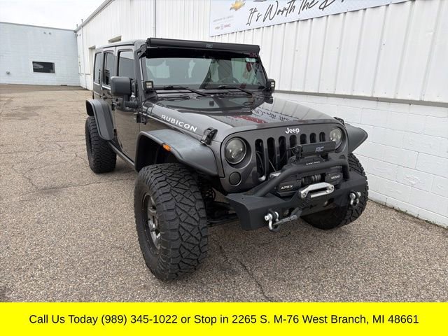 Used 2014 Jeep Wrangler Unlimited Rubicon w/ Max Tow Package AWD/4WD image 4