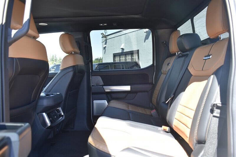 Used 2024 Ford F350 Platinum image 23