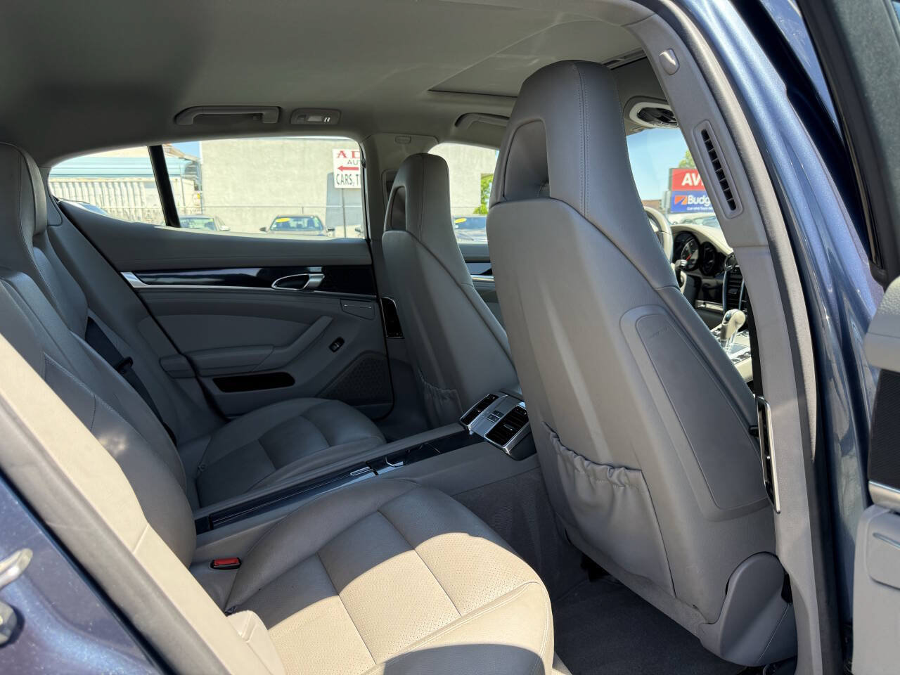 Used 2013 Porsche Panamera RWD image 12