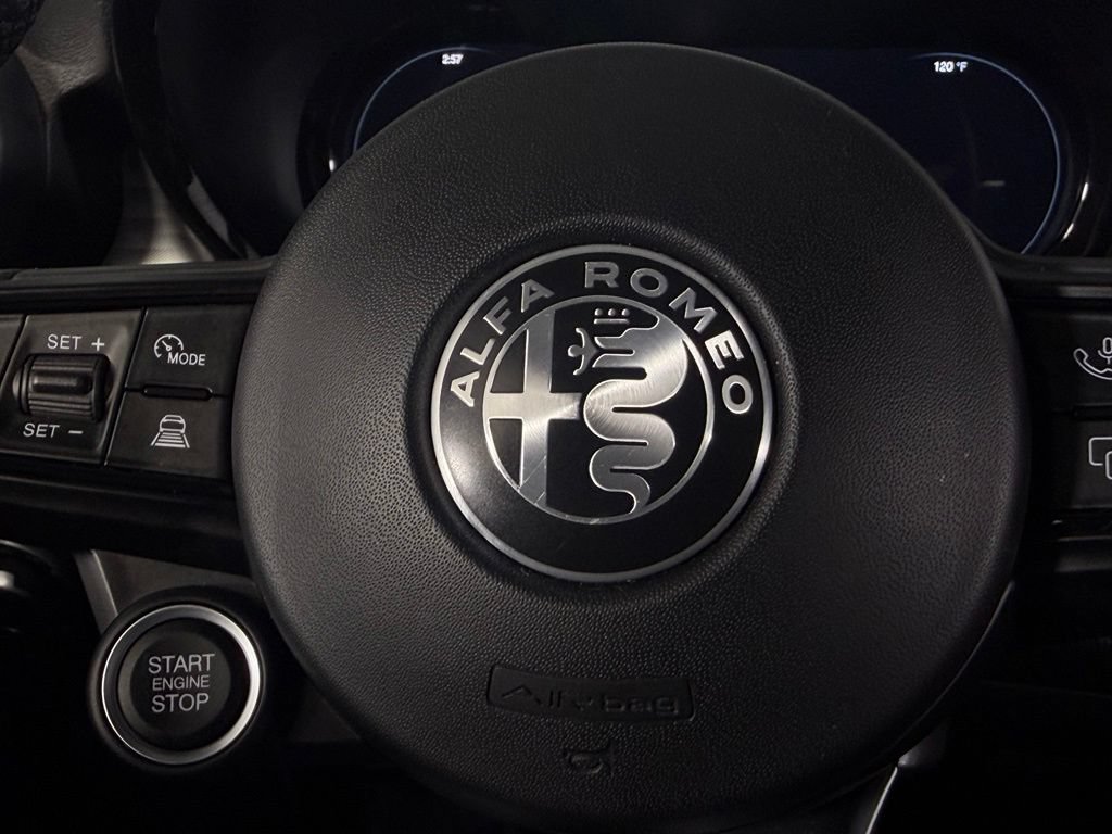 Used 2024 Alfa Romeo Tonale Ti AWD/4WD image 25