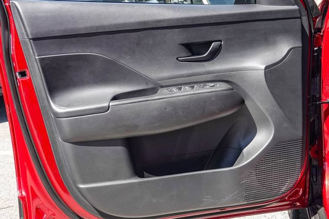Certified 2025 Hyundai Kona SE FWD image 20