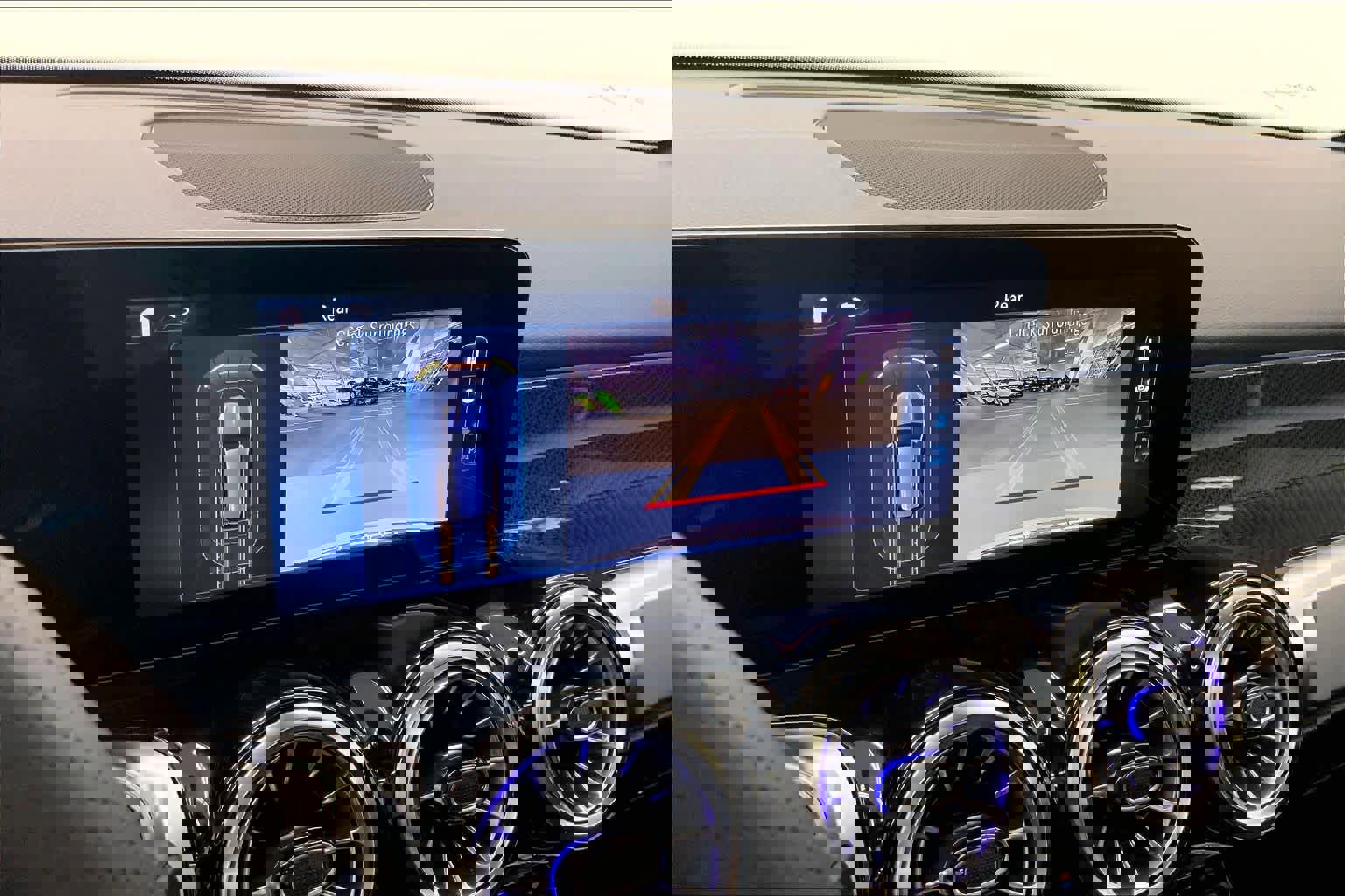 Used 2025 Mercedes-Benz GLB 250 image 24