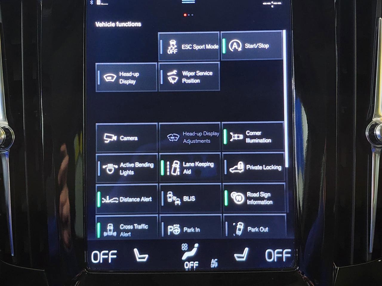 Used 2018 Volvo V90 T5 Cross Country w/ Convenience Package image 23