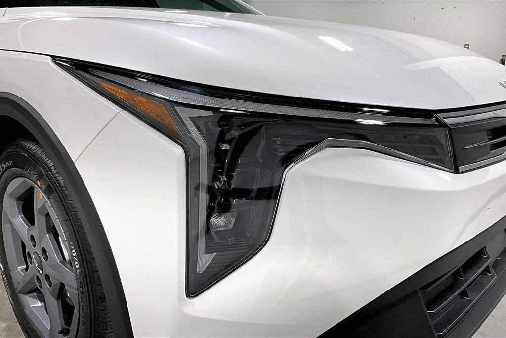 New 2025 Kia K4 FWD image 27