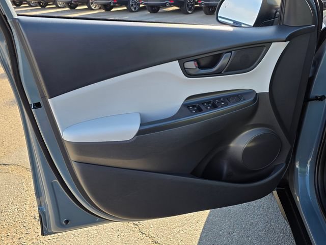 Used 2023 Hyundai Kona SEL FWD image 18