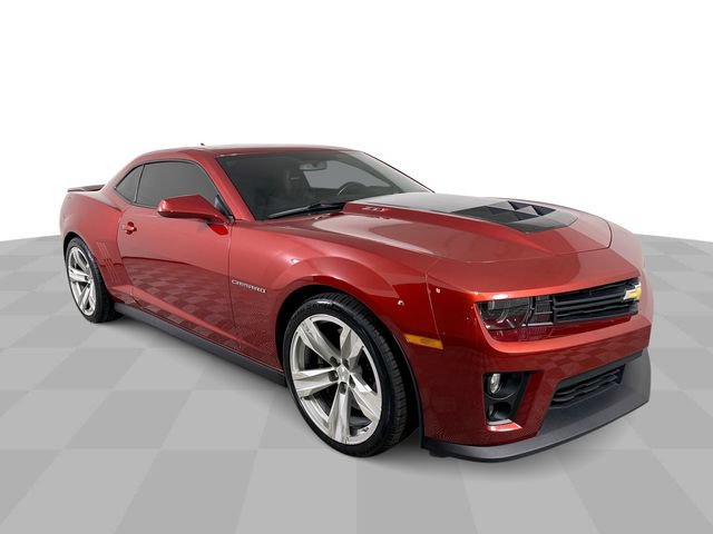 Used 2015 Chevrolet Camaro ZL1 RWD image 2