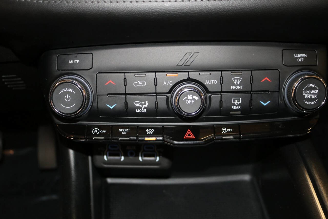 Used 2021 Dodge Durango SXT w/ 3rd Row Seating Group image 42