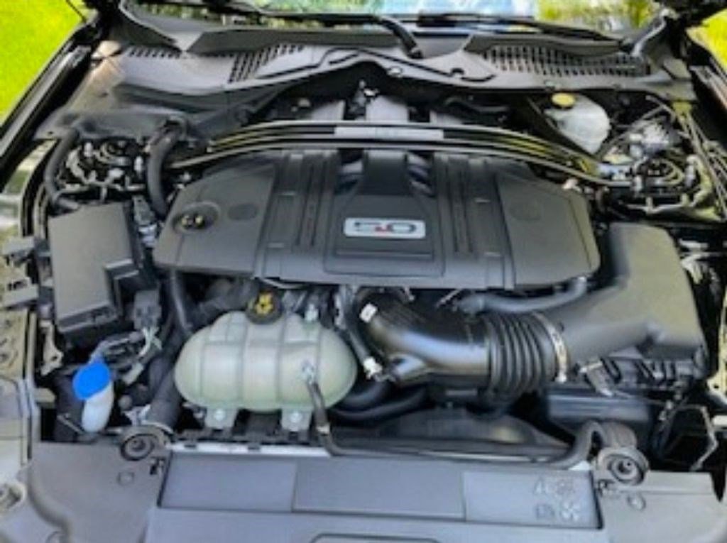 Used 2021 Ford Mustang GT Premium w/ GT Performance Package RWD image 5
