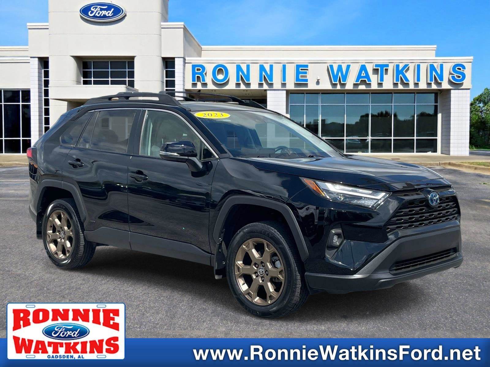 Used 2023 Toyota RAV4 AWD Hybrid image 1