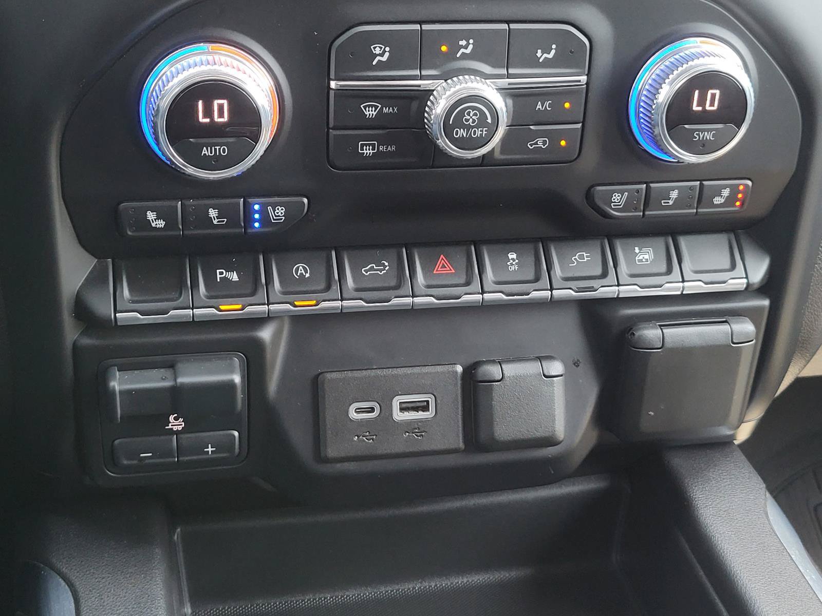Used 2021 GMC Sierra 1500 SLT RWD image 26
