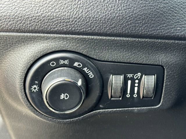 Used 2017 Jeep Compass Trailhawk image 19