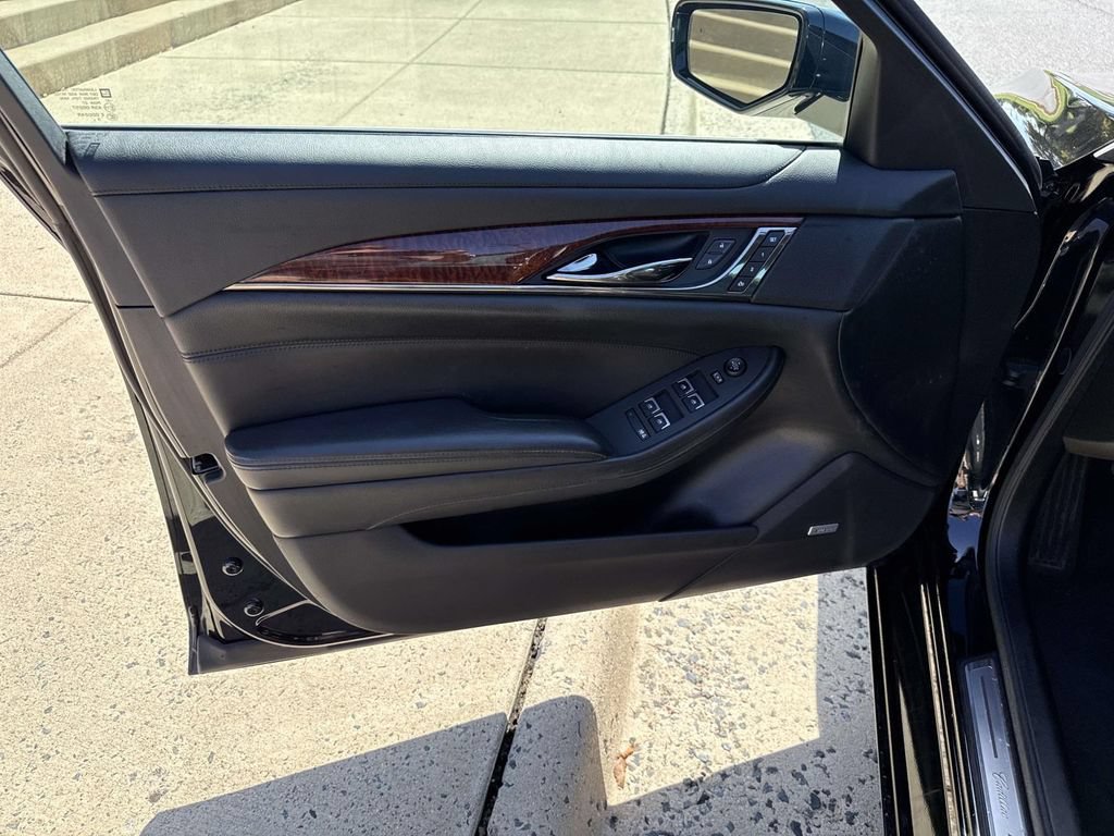 Used 2014 Cadillac CTS Luxury RWD image 27