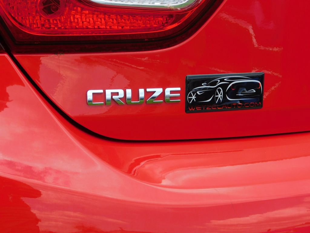 Used 2017 Chevrolet Cruze LT w/ Convenience Package FWD image 38