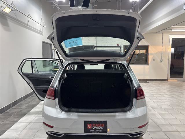 Used 2019 Volkswagen Golf SE image 26