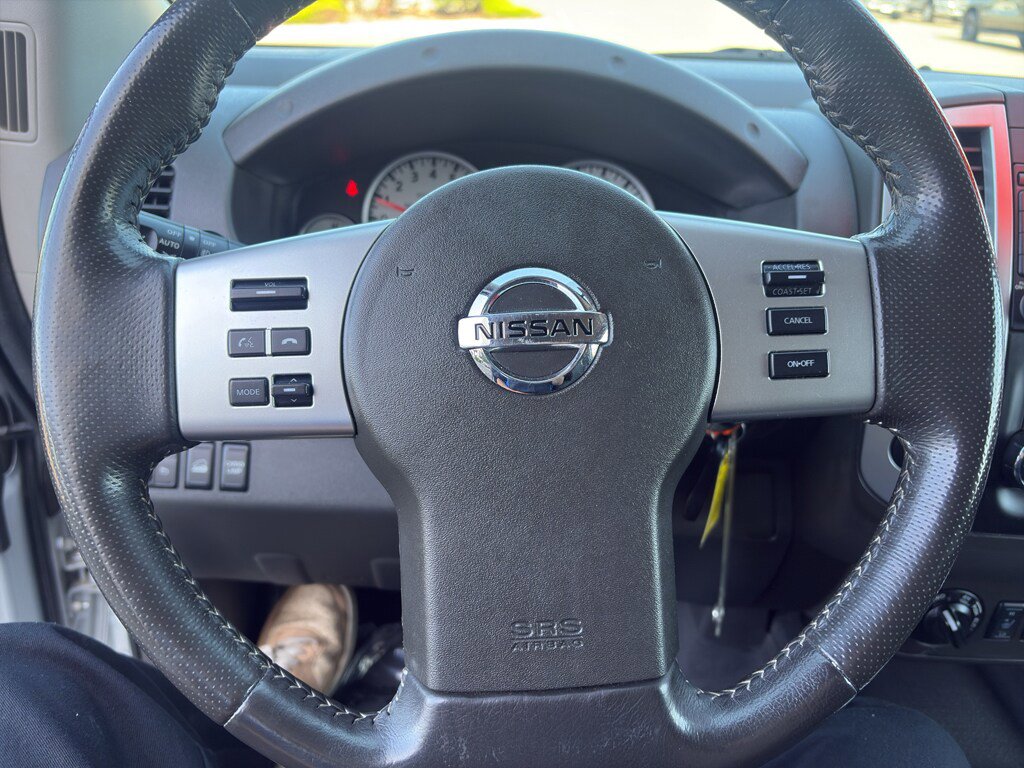 Used 2018 Nissan Frontier PRO-4X AWD/4WD image 8