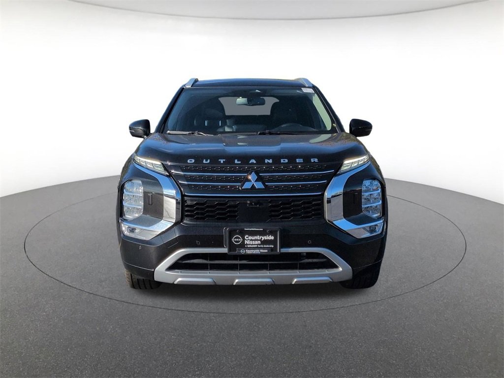 Used 2022 Mitsubishi Outlander SEL image 2