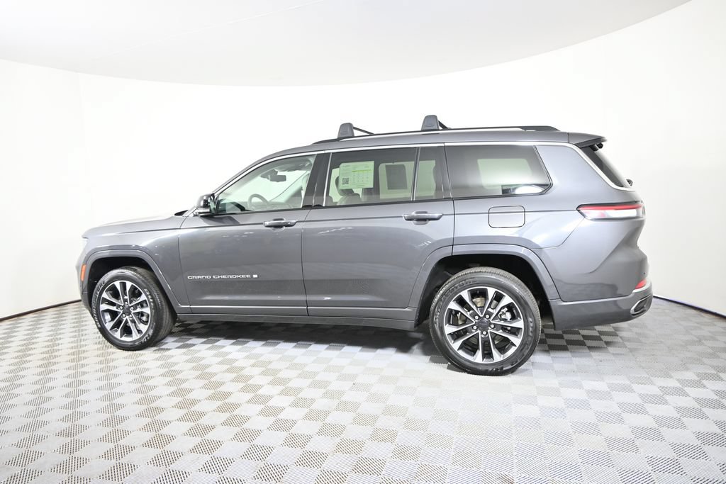 Used 2021 Jeep Grand Cherokee L Overland w/ Luxury Tech Group IV AWD/4WD image 3