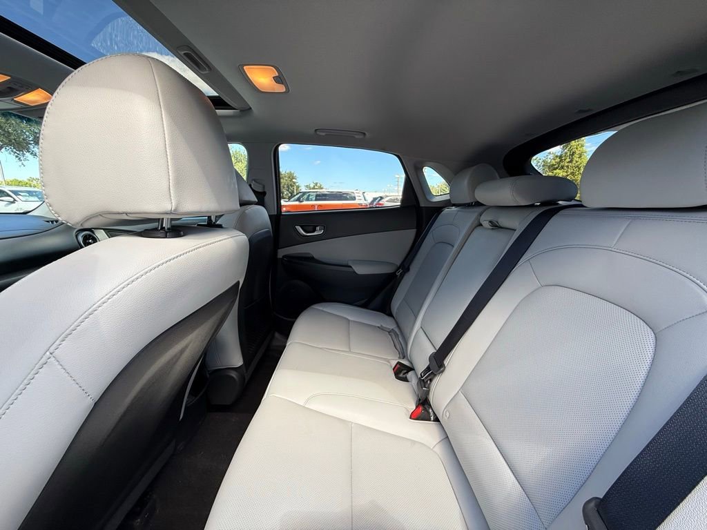 Used 2022 Hyundai Kona Limited image 14