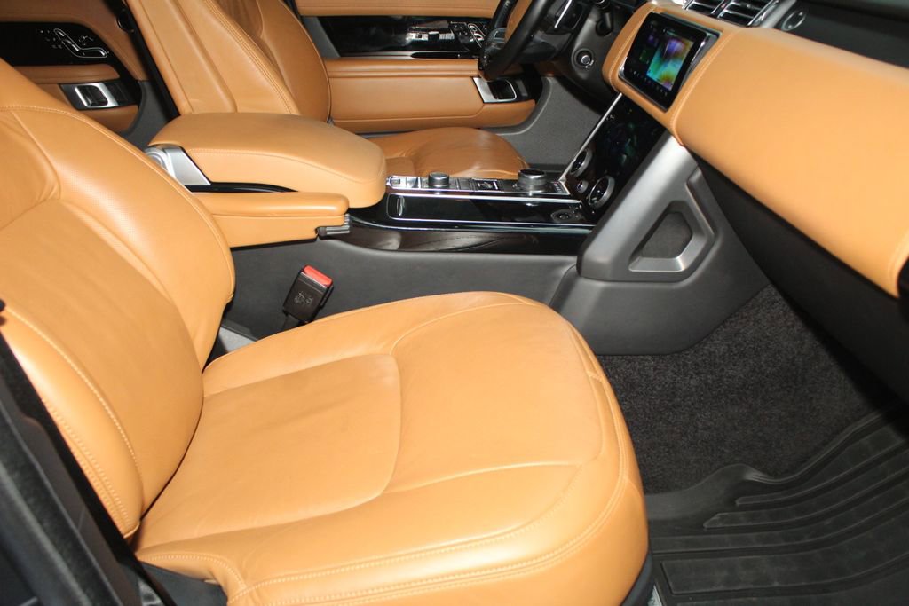 Used 2021 Land Rover Range Rover Autobiography Fifty Edition image 3