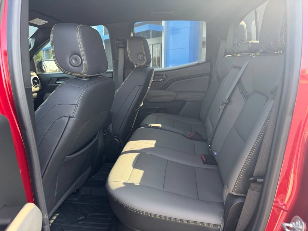 Used 2024 Chevrolet Colorado ZR2 w/ ZR2 Convenience Package III AWD/4WD image 9