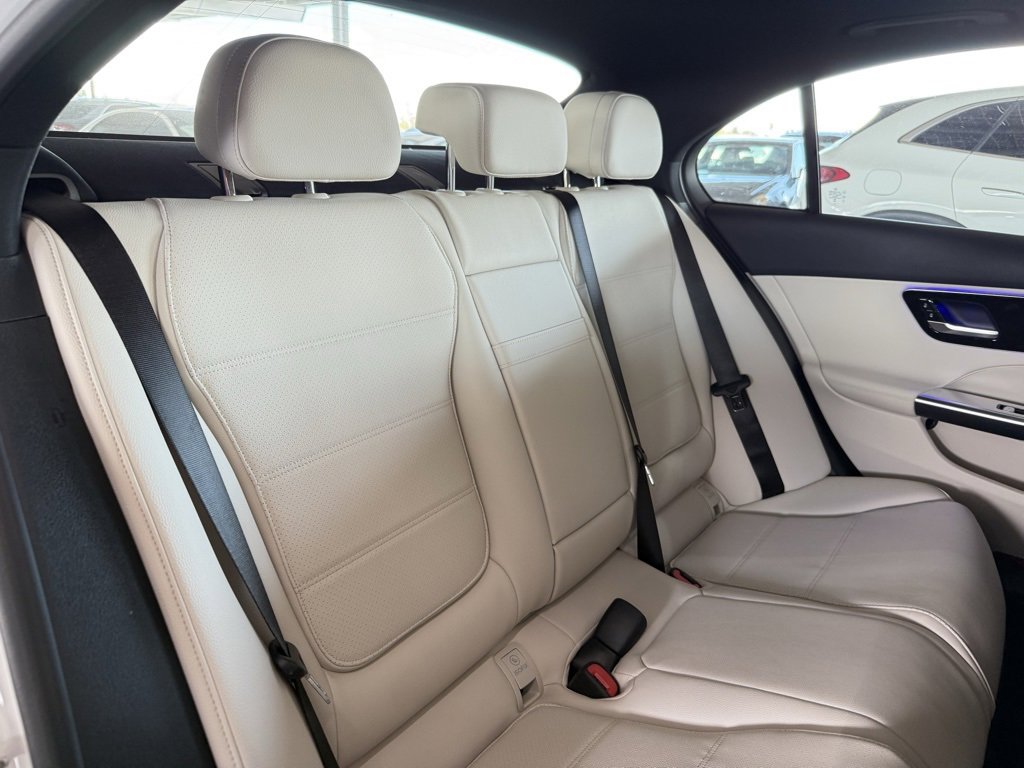 New 2025 Mercedes-Benz C 300 Sedan image 20