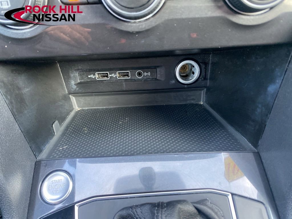 Used 2019 Volkswagen Tiguan SE w/ Panoramic Sunroof Package image 26