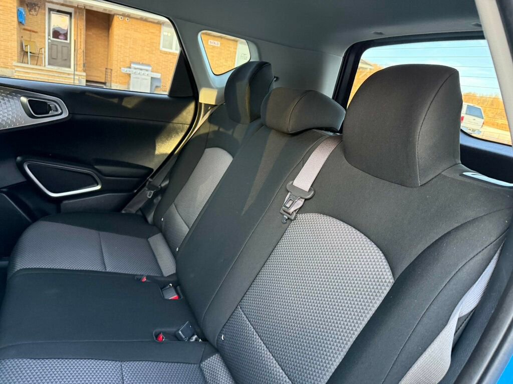 Used 2023 Kia Soul S image 26