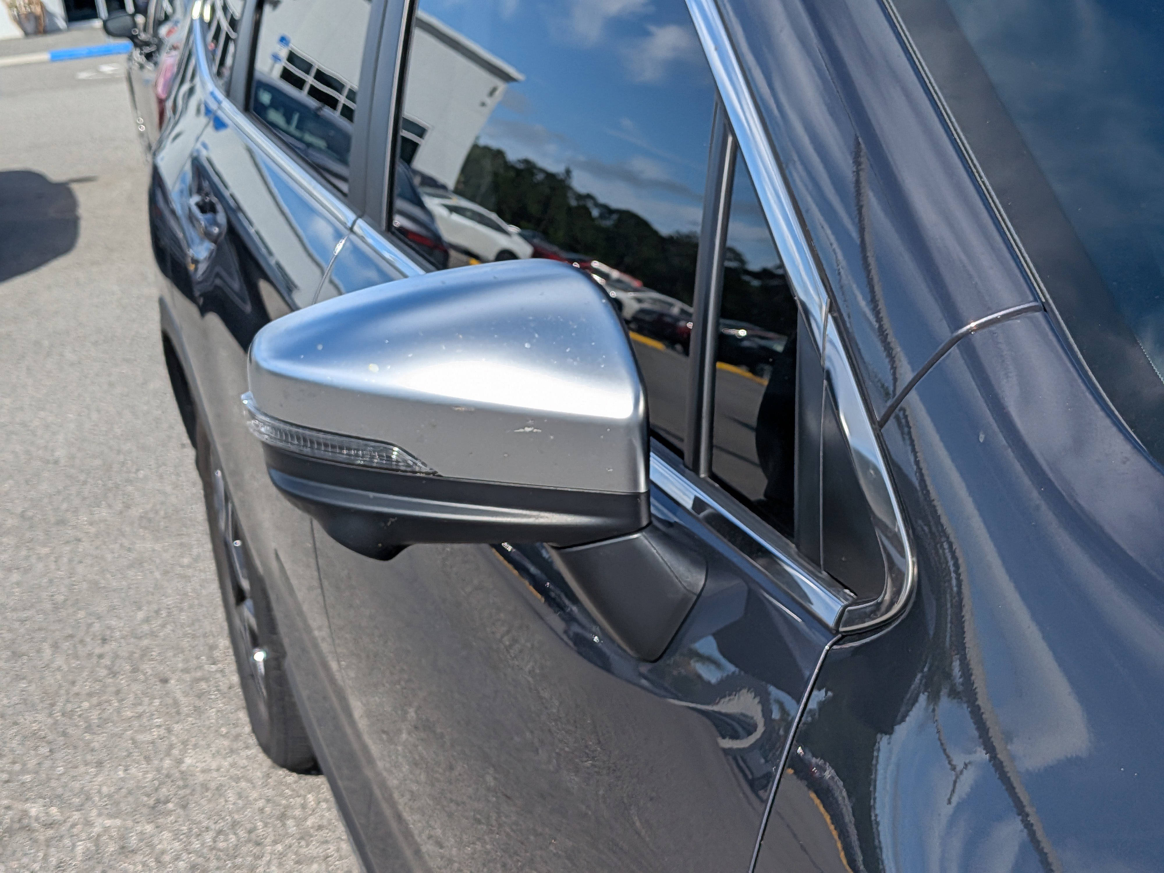 Certified 2023 Subaru Ascent Limited w/ Technology Package image 12