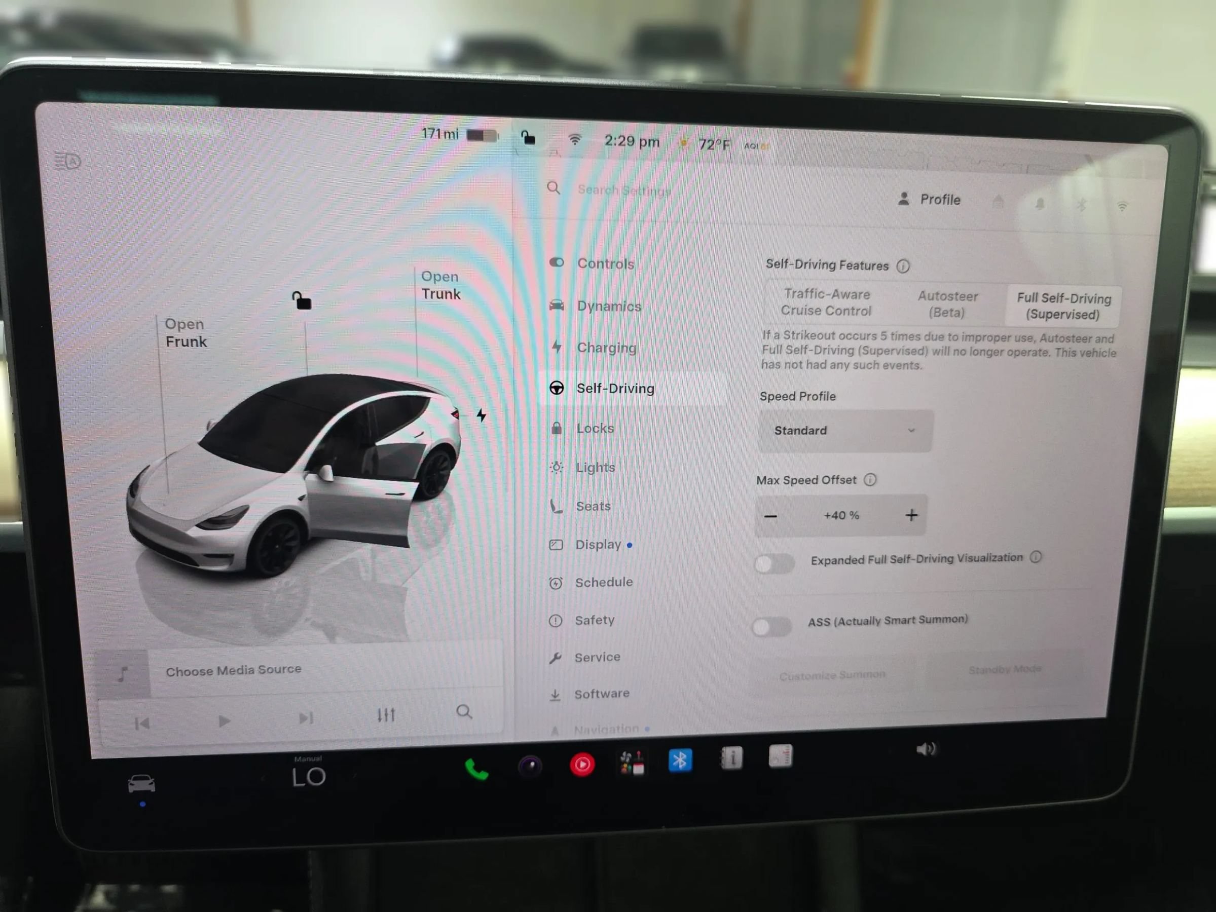 Used 2023 Tesla Model Y Long Range AWD/4WD image 28