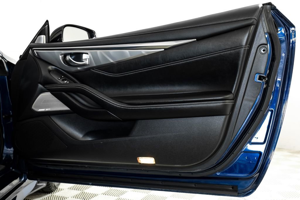 Used 2019 INFINITI Q60 3.0t Luxe w/ Essential Package image 45