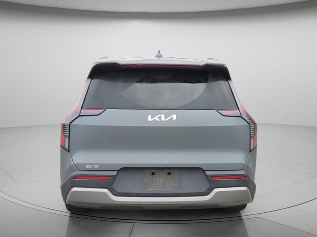 Used 2024 Kia EV9 Wind AWD/4WD image 7